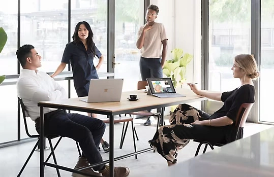 Reddit CEO：应届生别慌，我们正抢着招AI原生一代